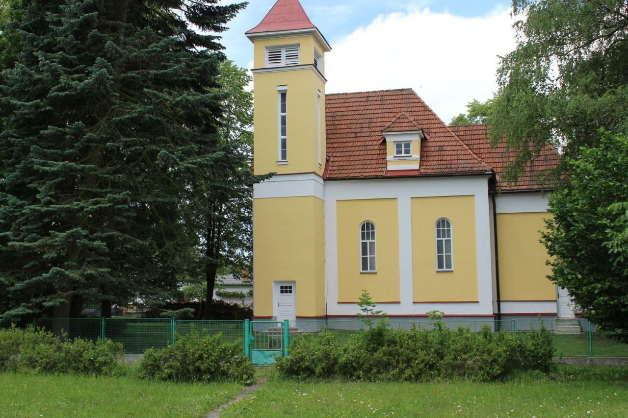 Ubytovani Ve Stodole Straz nad Nezarkou Екстер'єр фото